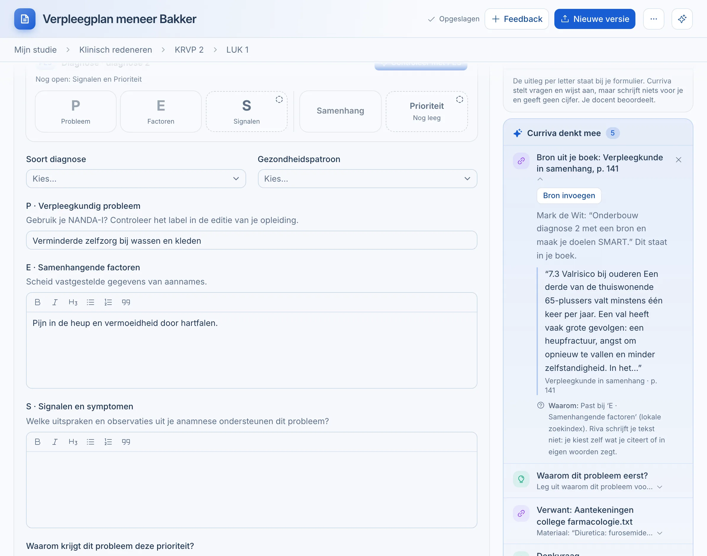 Een verpleegplan bij diagnose 2. Naast het formulier stelt Curriva een bron uit je boek voor, bladzijde 141, omdat Mark de Wit vroeg om de diagnose met een bron te onderbouwen. Met de knop Bron invoegen.